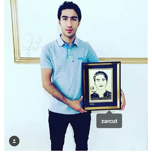 تابلو طلا چهره محسن کریمی بازیکن تیم استقلال 