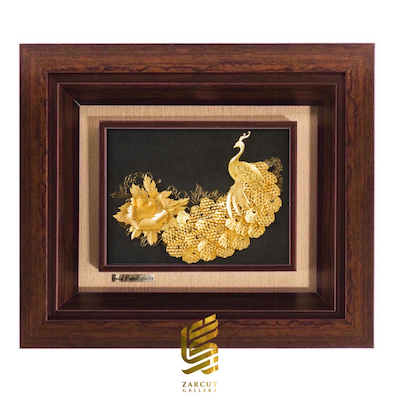 تابلو طلاکوب طرح طاووس و گل